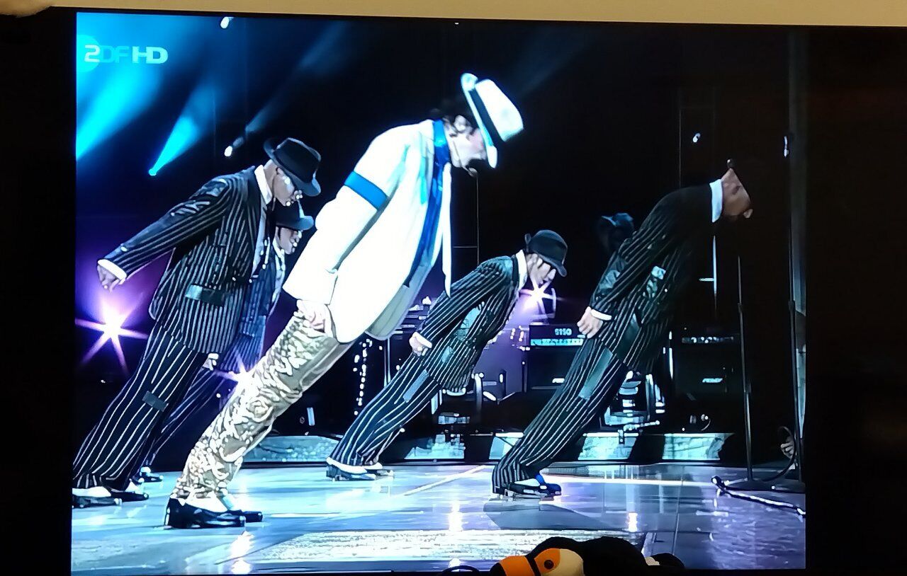 バリかっちょうぃ&#x301C;&#129300;皆の昔の好きな曲とか聴いてみたい&#128513;いちおー(一応)わたくし平成うまれです&#129325;