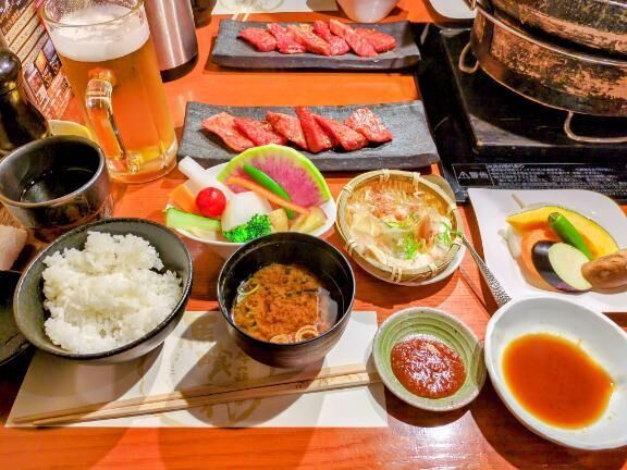 に&#x301C;く&#129385;