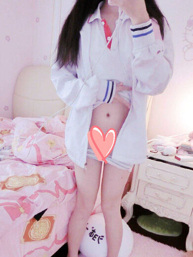 シ....テ？