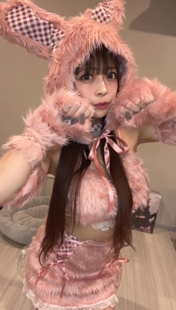 &#128150;