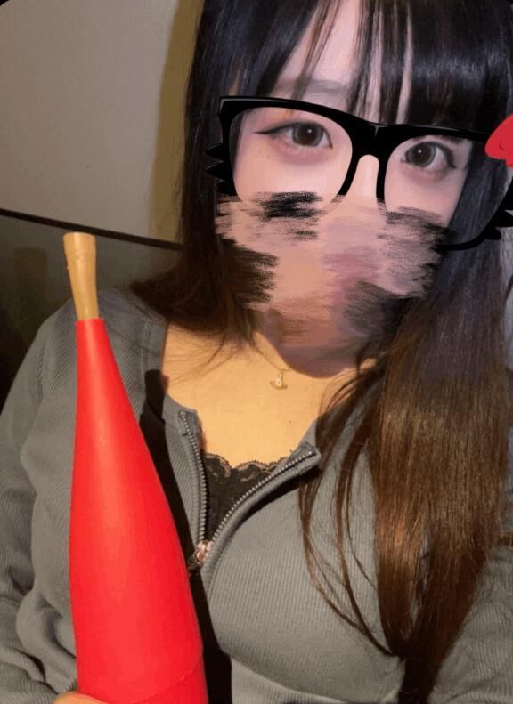 いますよ〜&zwj;♀️
