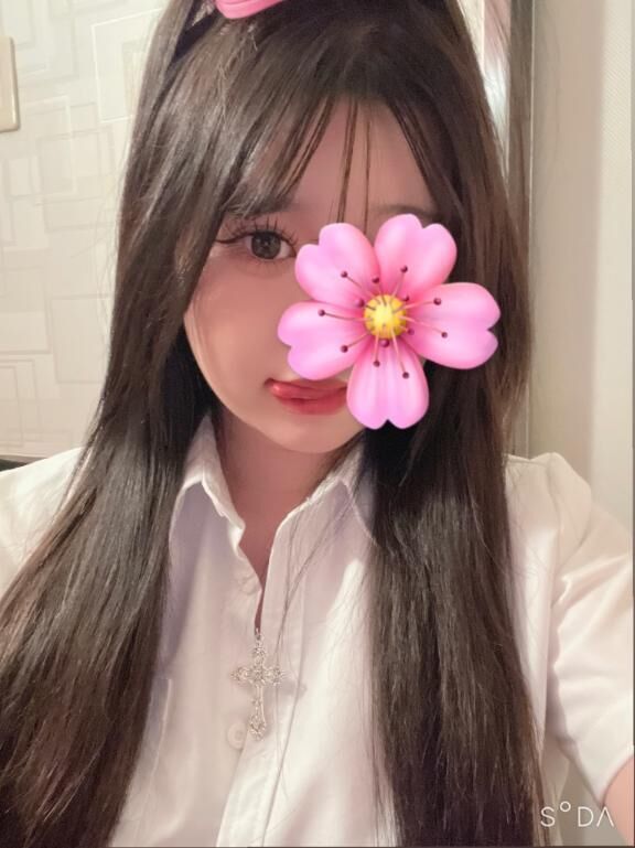 ペロッ