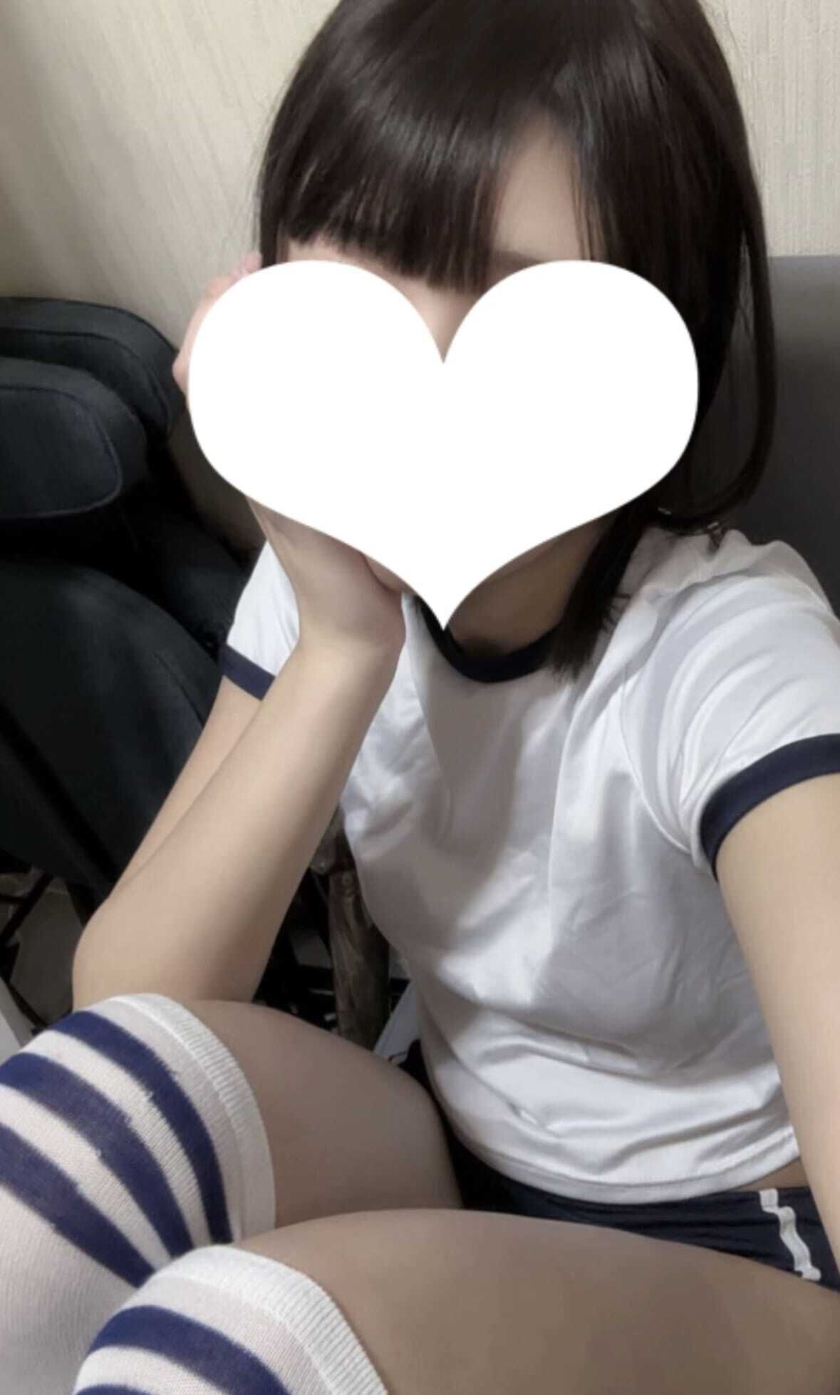 今日は制服です