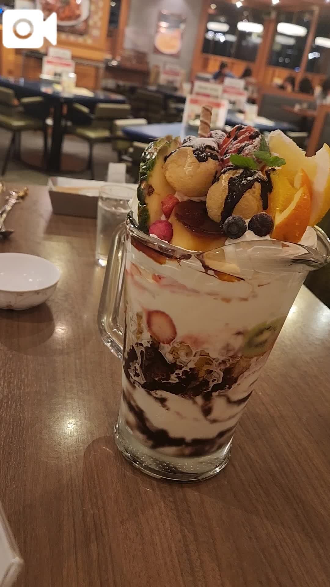 メガカフェ♡