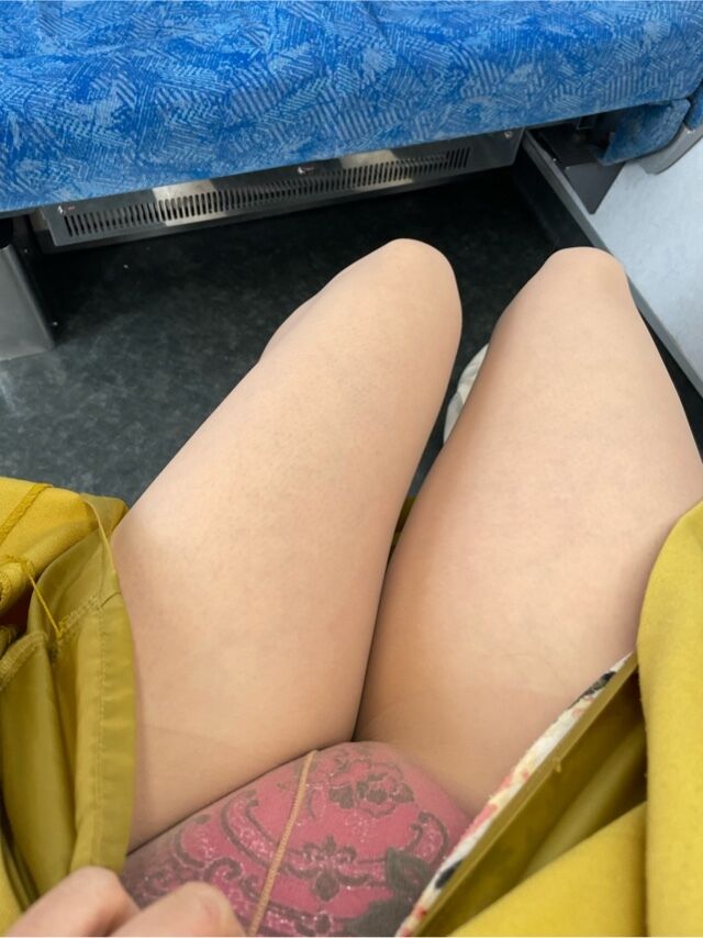 ほたる今日のパンチラ