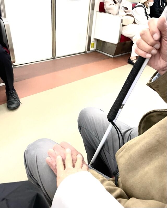 ほたるの人妻川柳日記(盲目の方と)