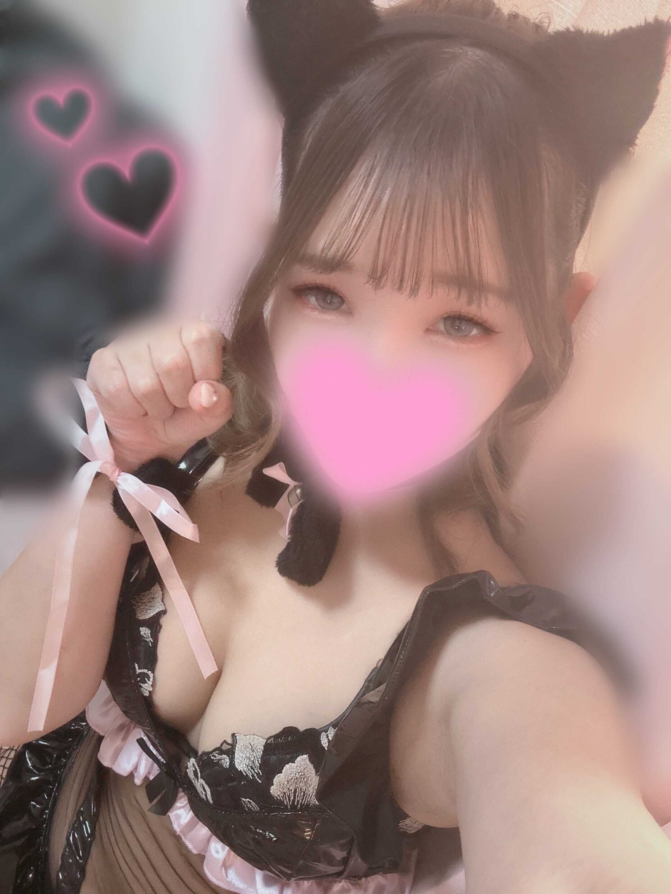 猫にゃんฅ^&bull;ω&bull;^ฅ