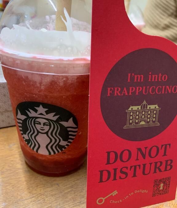 the苺フラペチーノ
