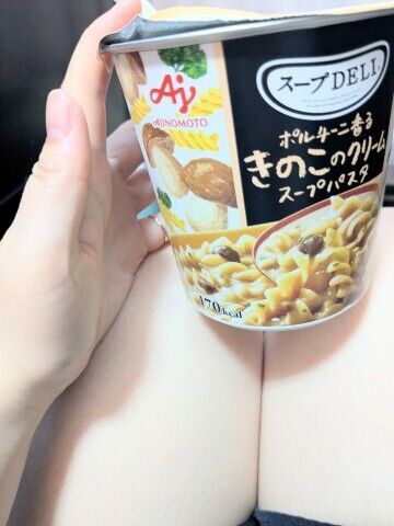 お腹ぺこり(&gt;_&lt;)