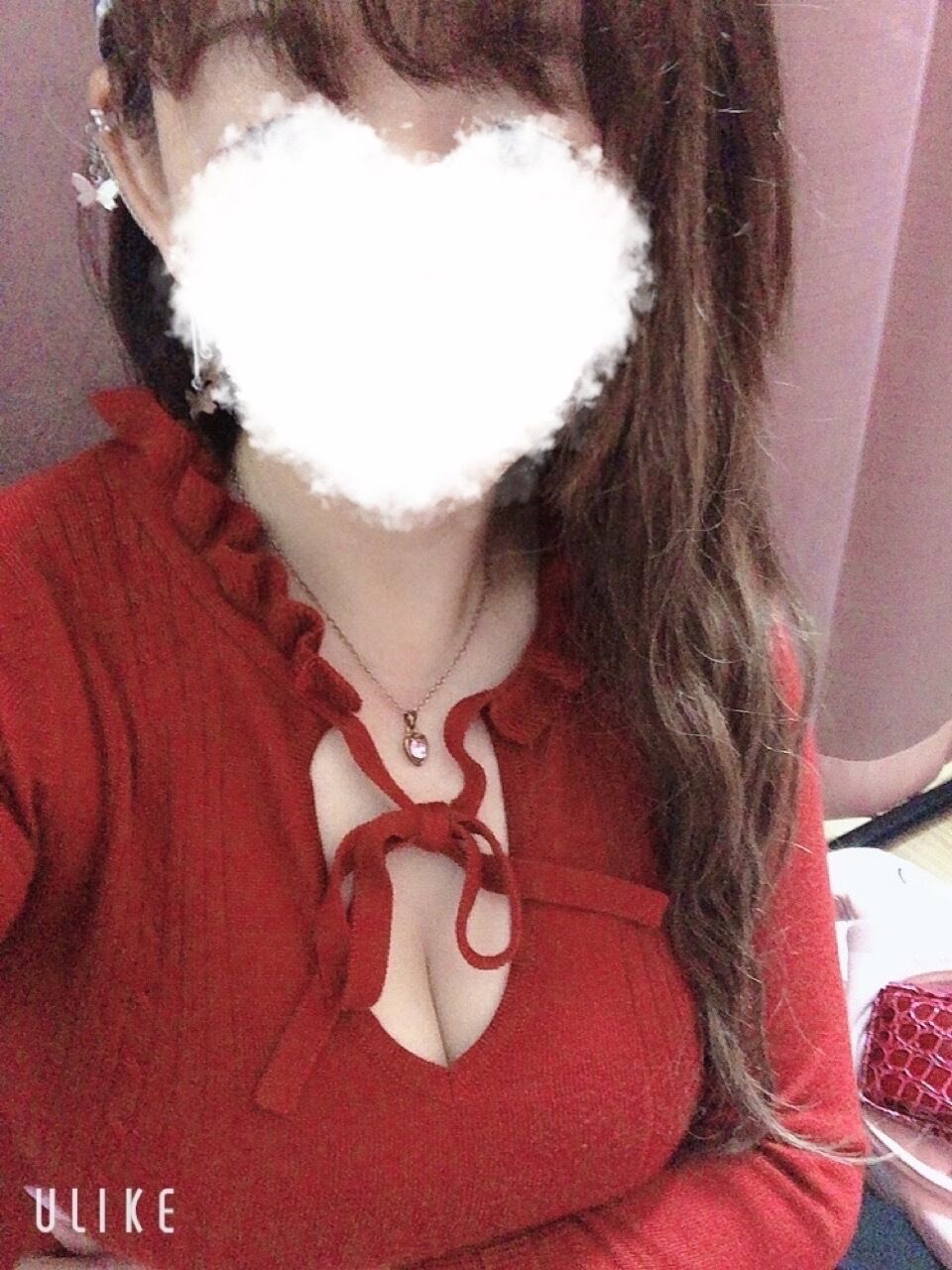 外は暑い
