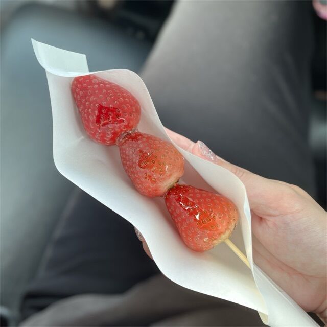 いちご飴も飲み物だった件について。笑
