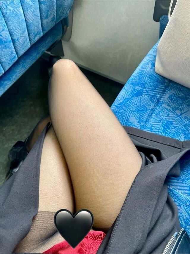 ほたる今日のノーパンパンストチラ
