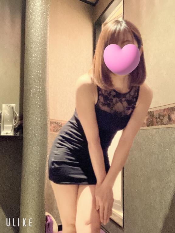本日&#9825;13時から居ます&#128155;