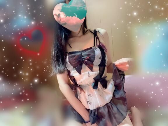 裸エプロン？