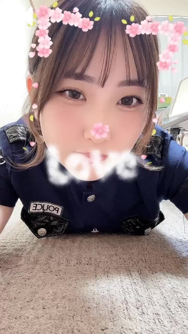 ポリスだよん&#128110;&#10024;