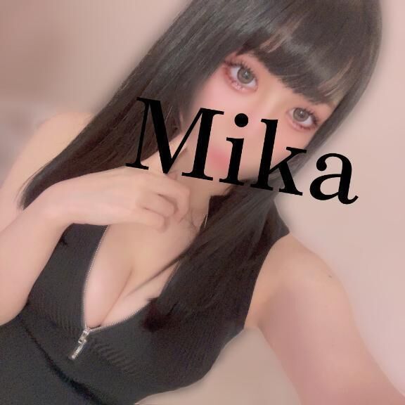 暑いから脱いじゃった&#128049;