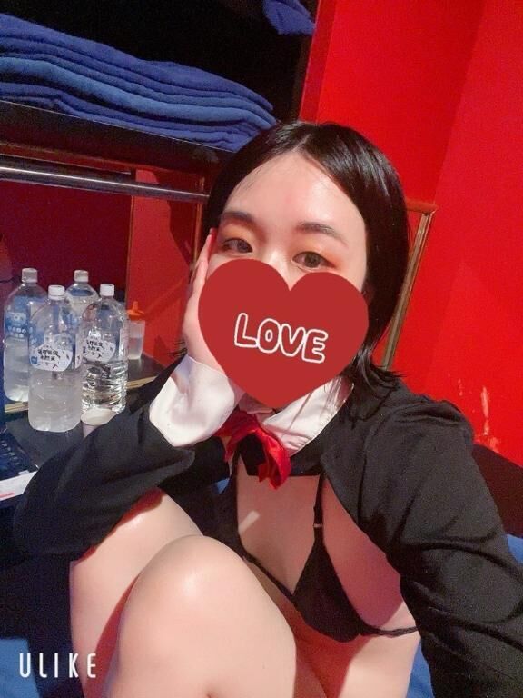 午前は逆バニー、午後は裸エプロンで&#128149;