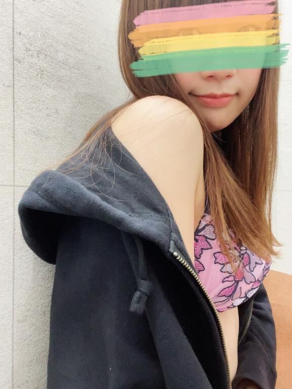 振り返れば奴が、、？！