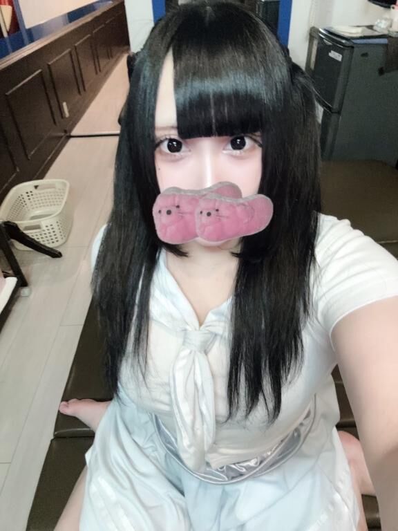 制服で...&#9825;