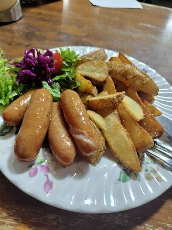 カフェに美味しいフードが！