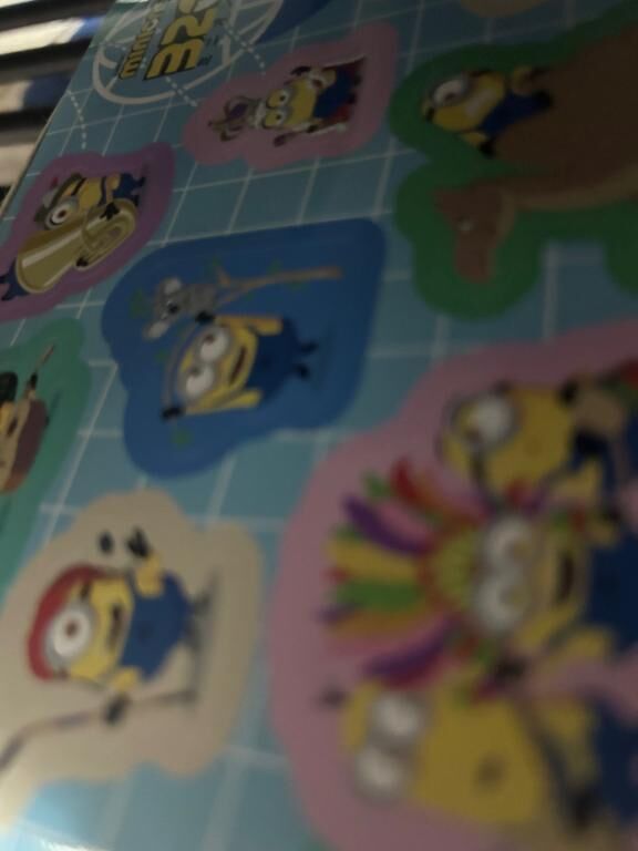 みにおん