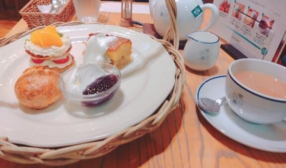 明日のお誘い