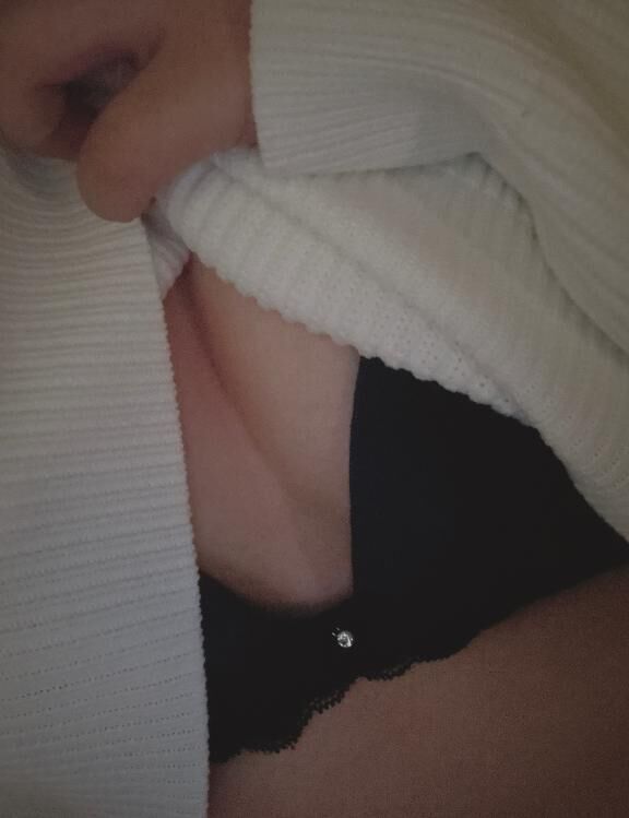 いやん﫣