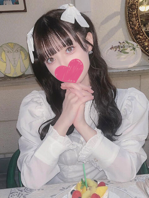 こんばんわ(*&#714;&#728;&#715;*)｡♪:*°