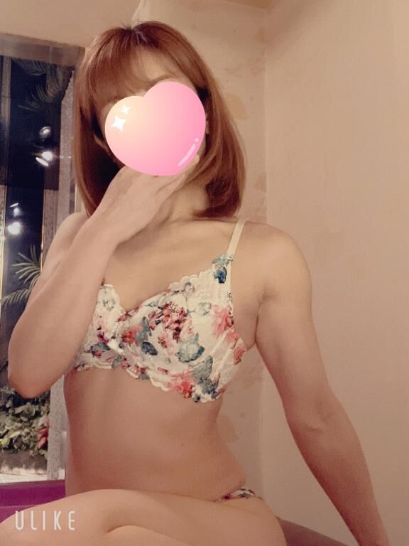 本日&#9825;15時から居ます&#128155;