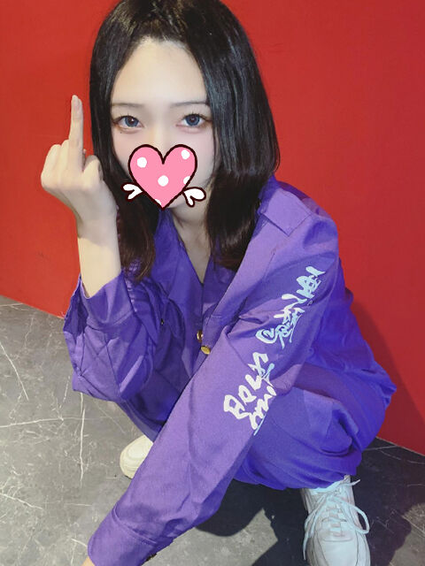 青シャツのお兄様