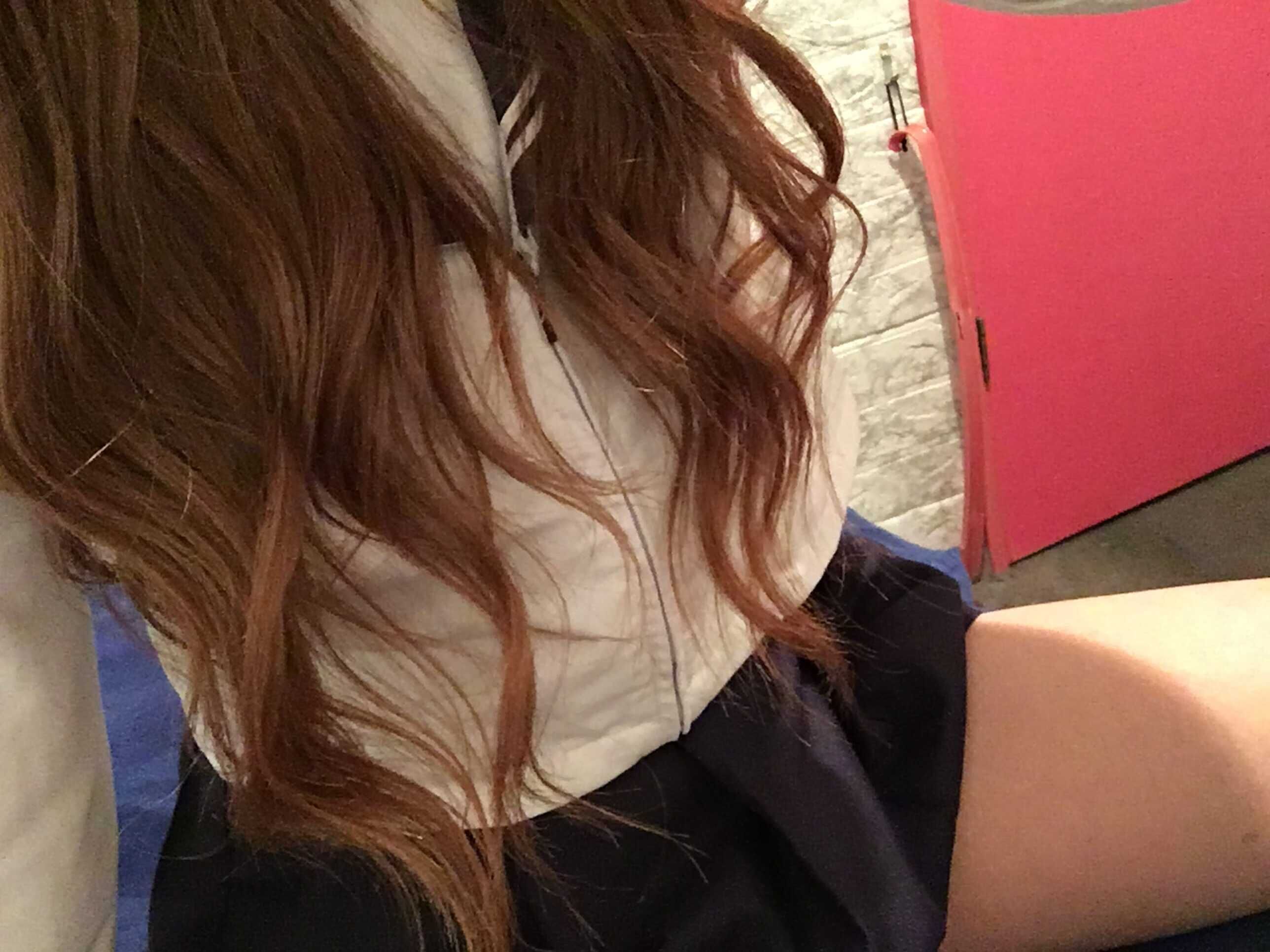 ^-^