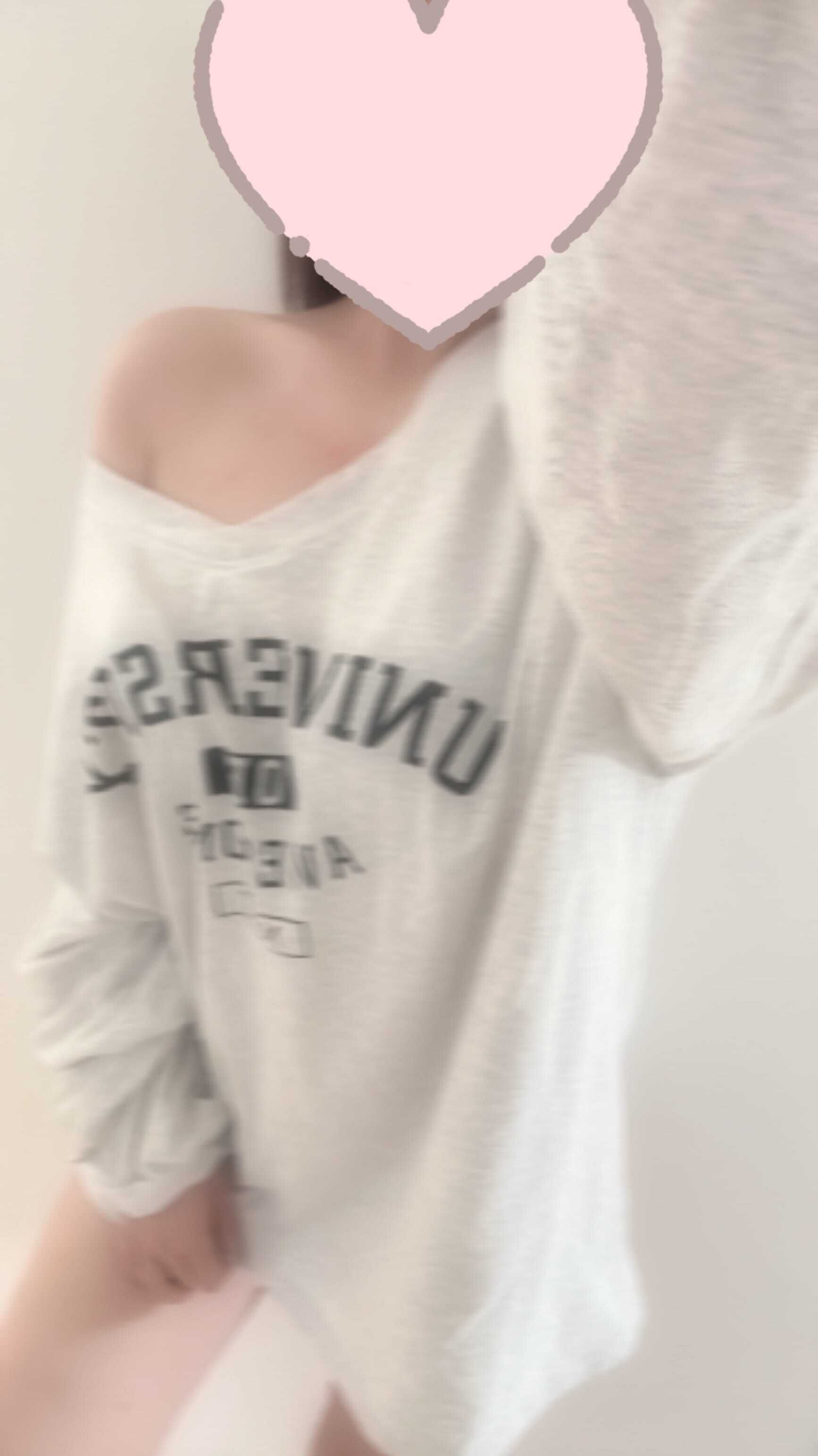٩(〃._.〃)ว
