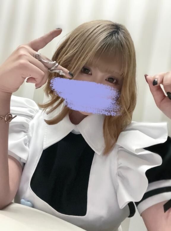 こにゃにゃちわ＼( 'ω')／