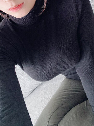 服は見つめ合いながら脱がせ合いっこしたい派です