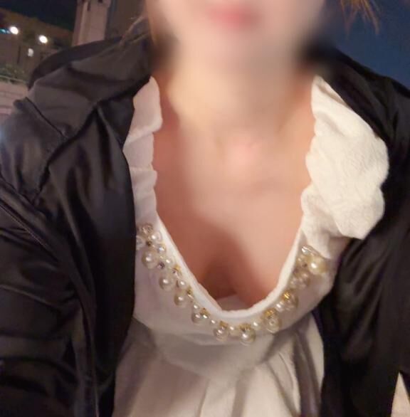 ノーブラ散歩&#9825;&#9825;♀&#9825;