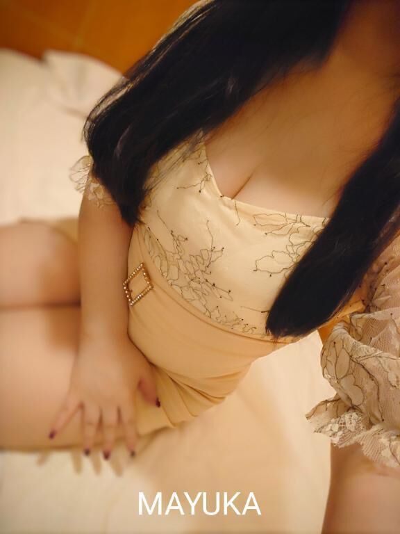 まゆかと一緒にシーツにシミを増やそう