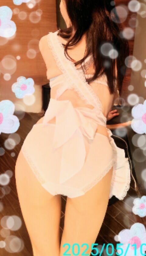 あいり〜&#128140;明日(日)は休み：明後日(月)10時から出勤します&#128149;