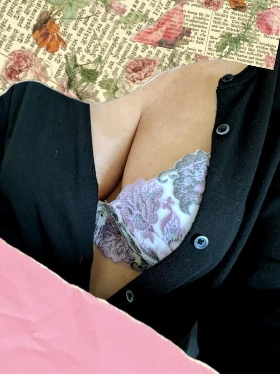 (⁠◠⁠‿⁠◕⁠)