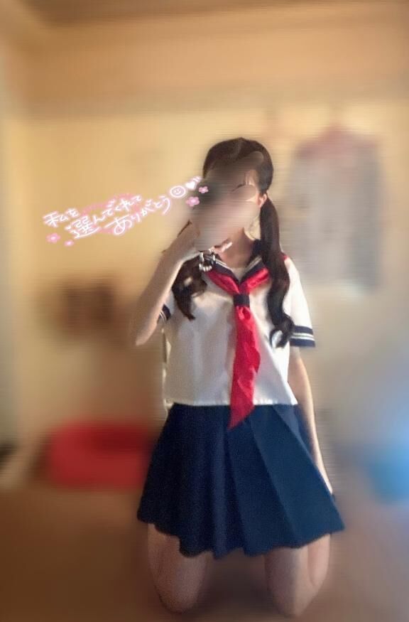ひな-セーラー服着ながら♡