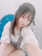 この子/の/裸/見れちゃいます。。。