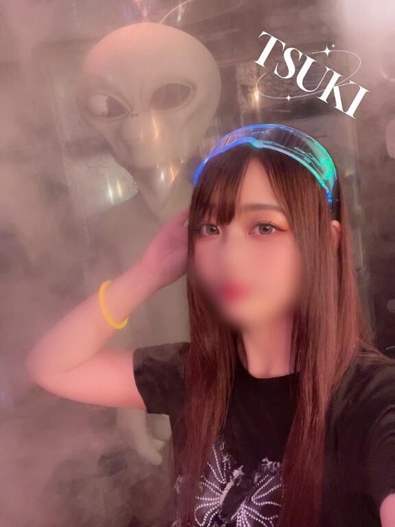 鶏肉を楽しみに生きるなどしている