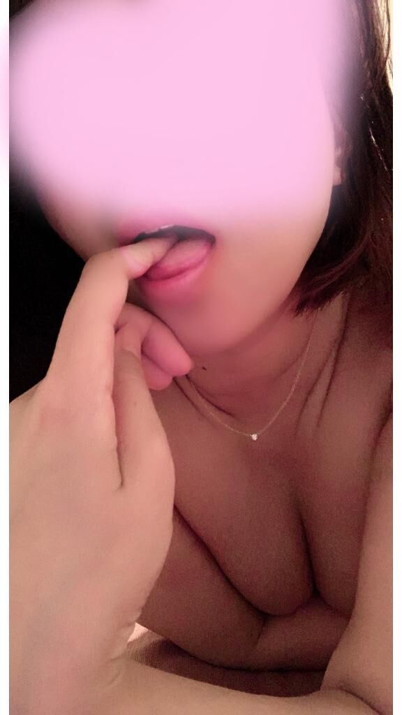 貪るような