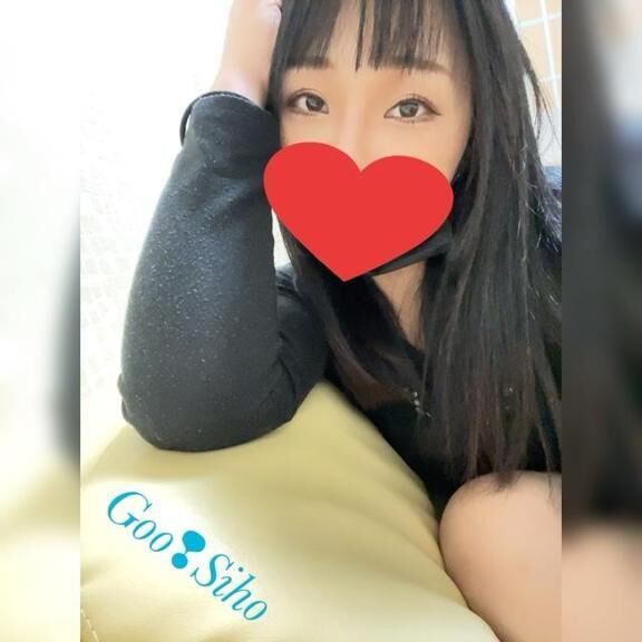 (ฅ´٥`๑)