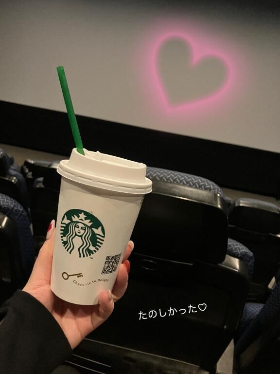 すごい雨だね(♡♡ ﾛ ♡♡)