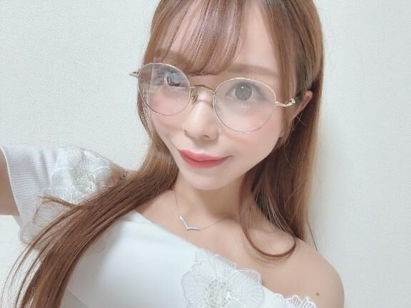 明日14:30-1枠のみご案内可能です