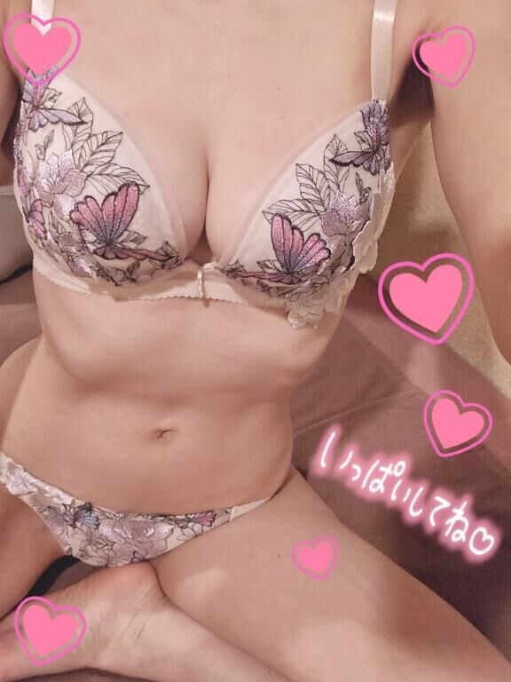 本日19日(月)出勤します&#9825;