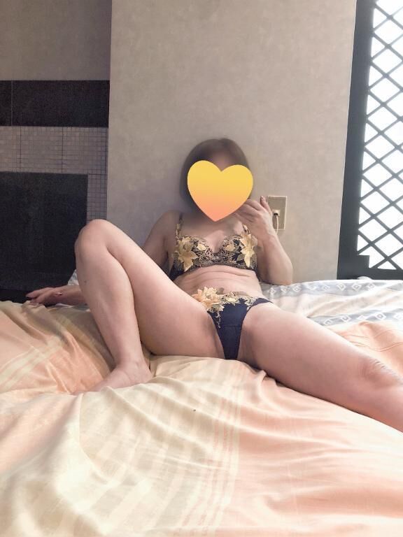 Y様