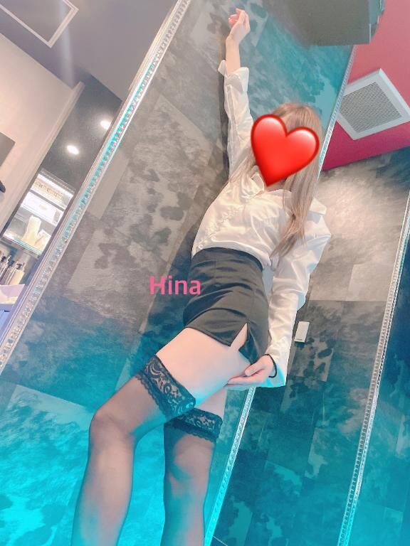 どんな格好が…