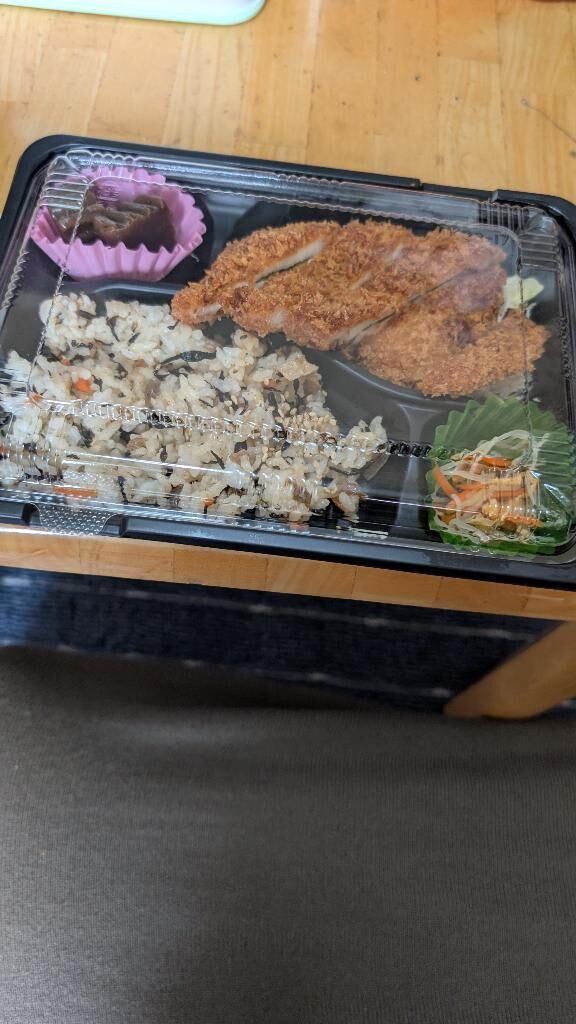 お昼ですね♡♡♡♡♡