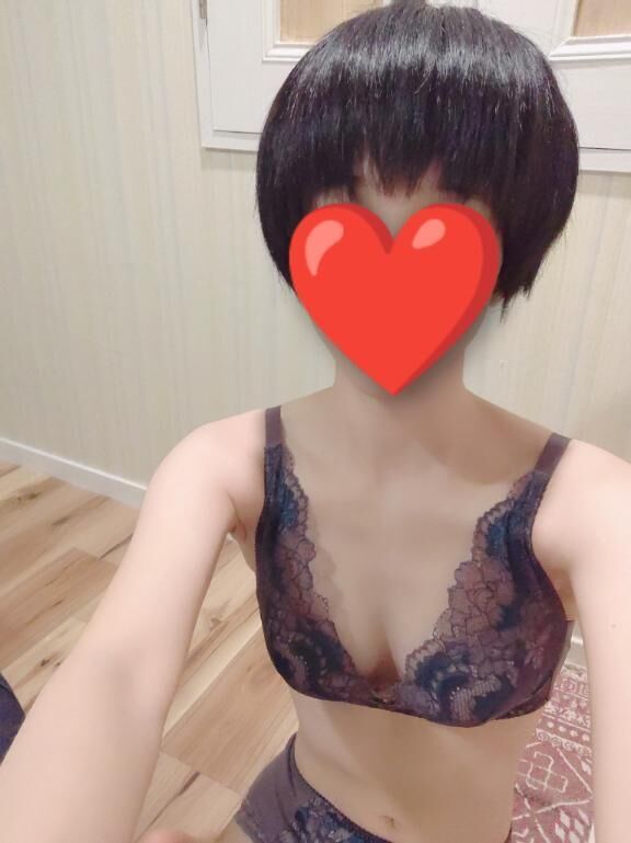 こんにちは＼(*⌒0⌒)♪